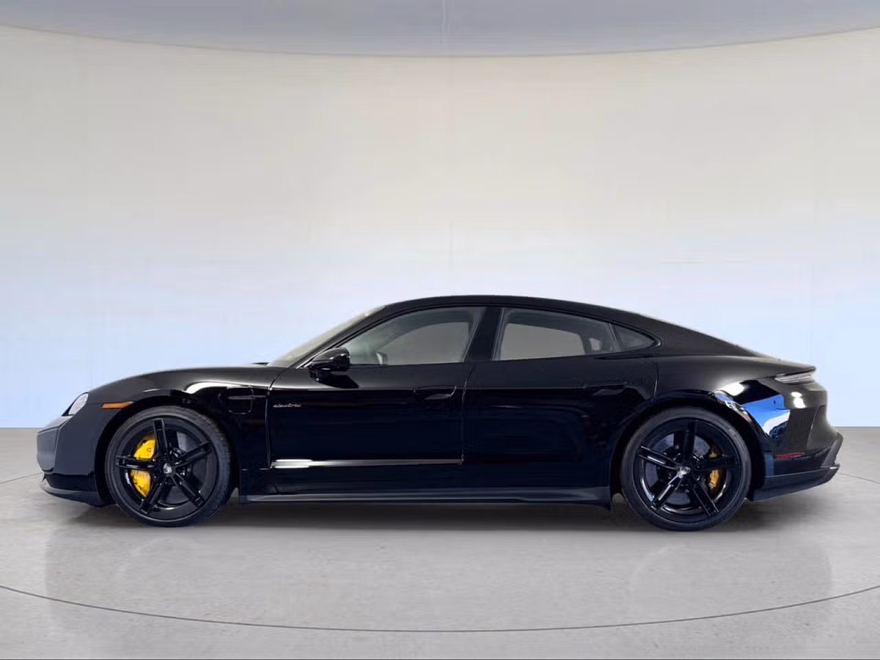 2026 Porsche Taycan Turbo S - Photo 12
