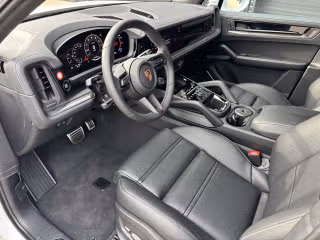 2026 Porsche Cayenne GTS - Photo 25