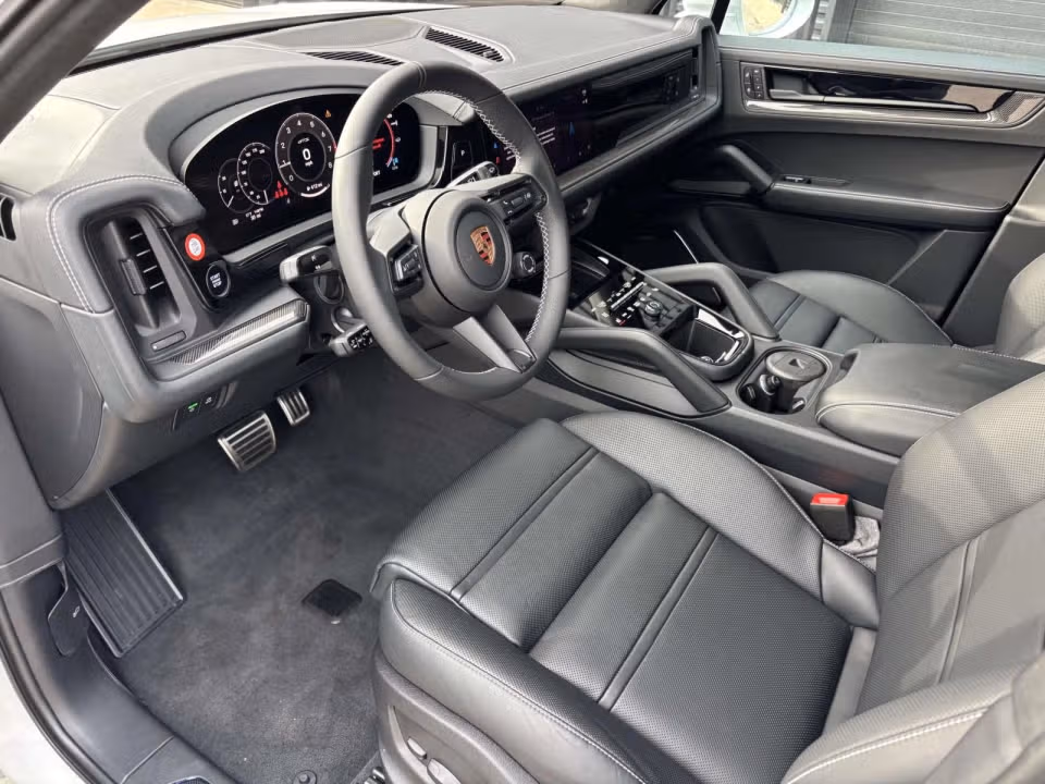 2026 Porsche Cayenne GTS - Photo 27