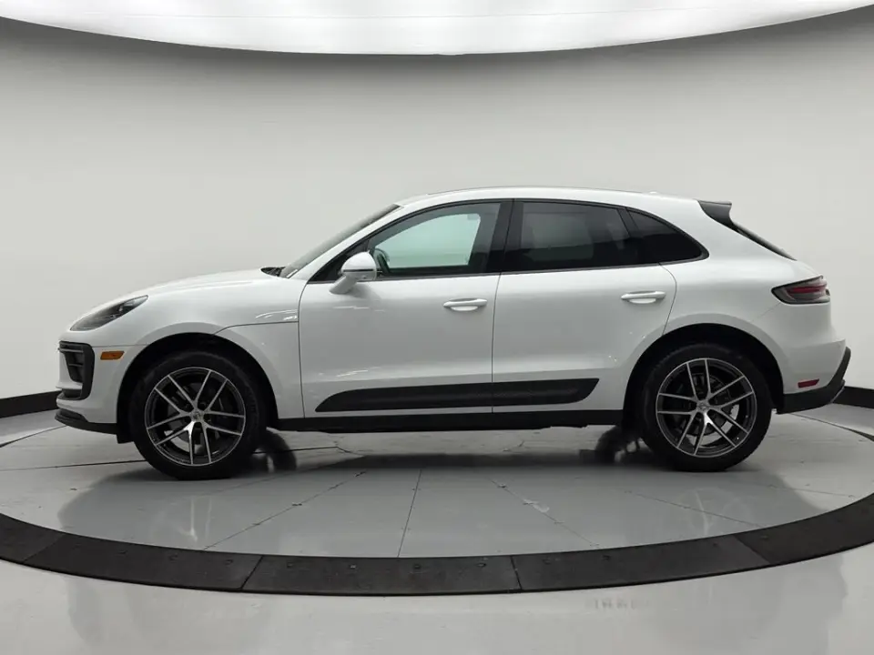 2026 Porsche Macan Base - Photo 15