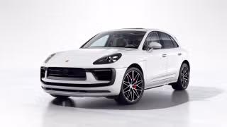 2026 Porsche Macan's photo