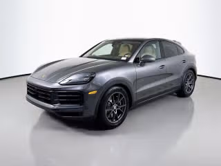 2026 Porsche Cayenne S's photo