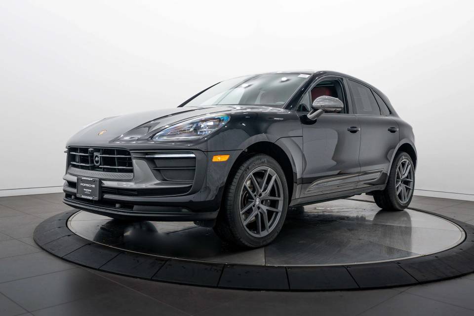 2026 Porsche Macan
