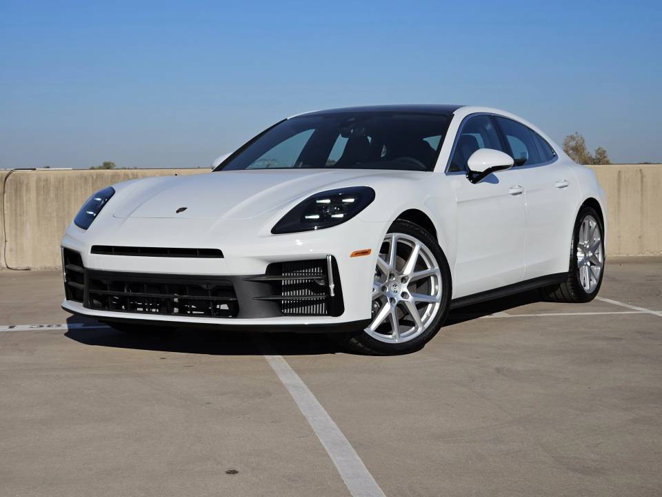 2026 Porsche Panamera
