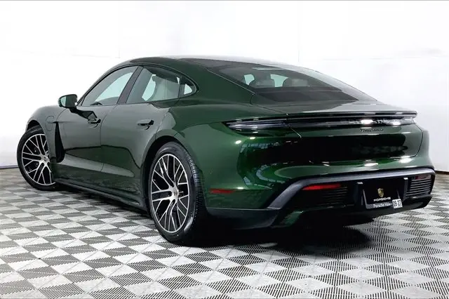 2025 Porsche Taycan Base - Photo 24