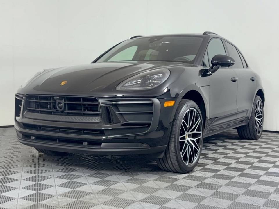 2026 Porsche Macan