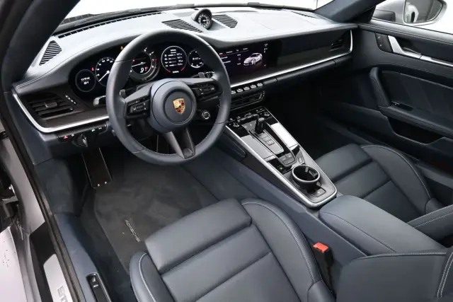 2025 Porsche 911 Turbo S - Photo 30