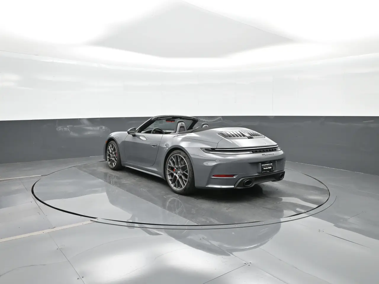 2025 Porsche 911 S - Photo 24
