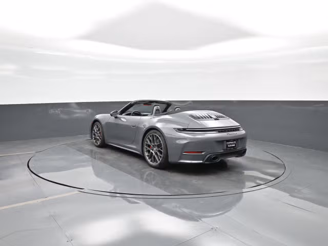 2025 Porsche 911 S - Photo 18
