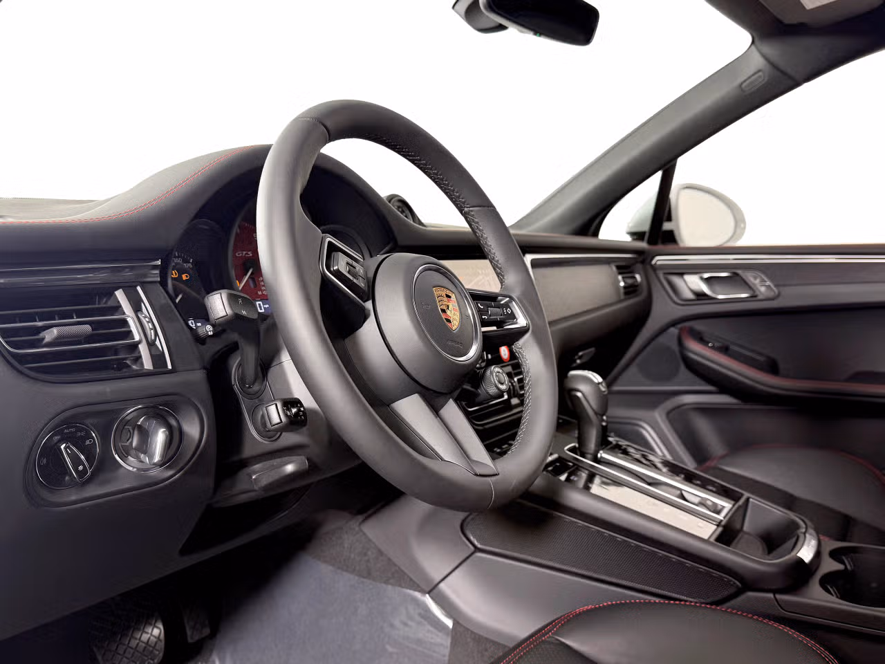 2026 Porsche Macan GTS - Photo 28