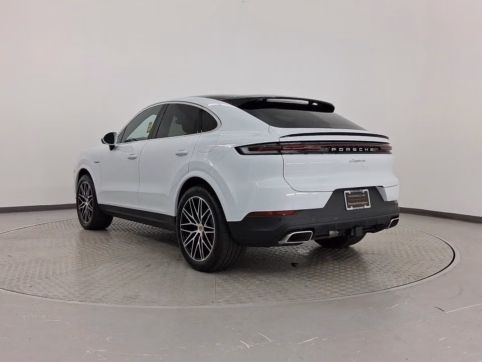 2026 Porsche Cayenne Coupe E-Hybrid - Photo 19