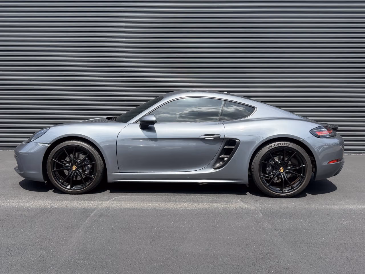 2025 Porsche 718 12
