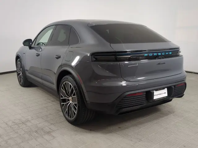 2026 Porsche Macan Base - Photo 22