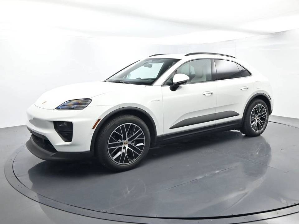 2025 Porsche Macan