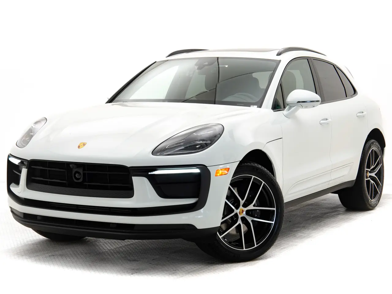2025 Porsche Macan Base - Photo 8