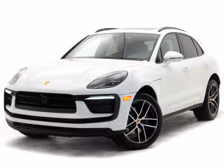 2025 Porsche Macan's photo