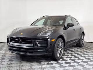 2023 Porsche Macan -'s photo