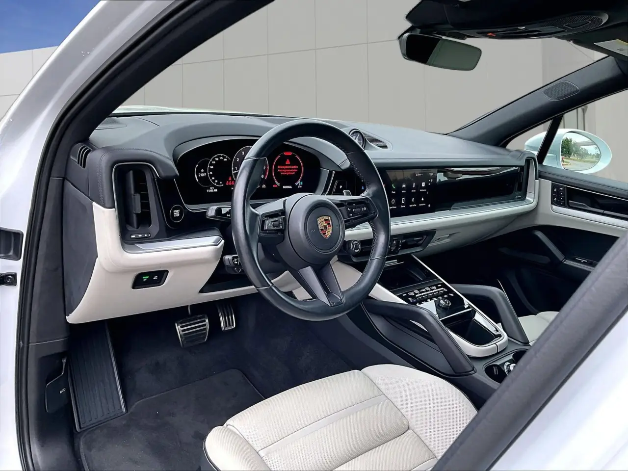2024 Porsche Cayenne S - Photo 32