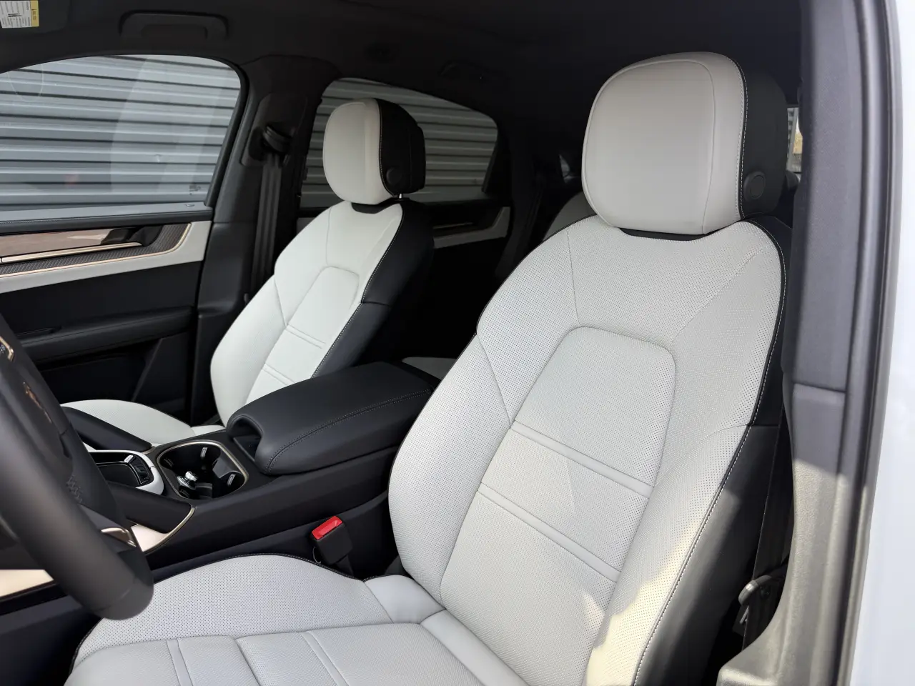 2026 Porsche Cayenne Coup Base - Photo 40
