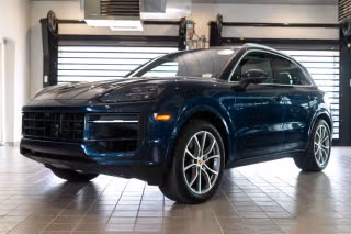 2025 Porsche Cayenne -'s photo