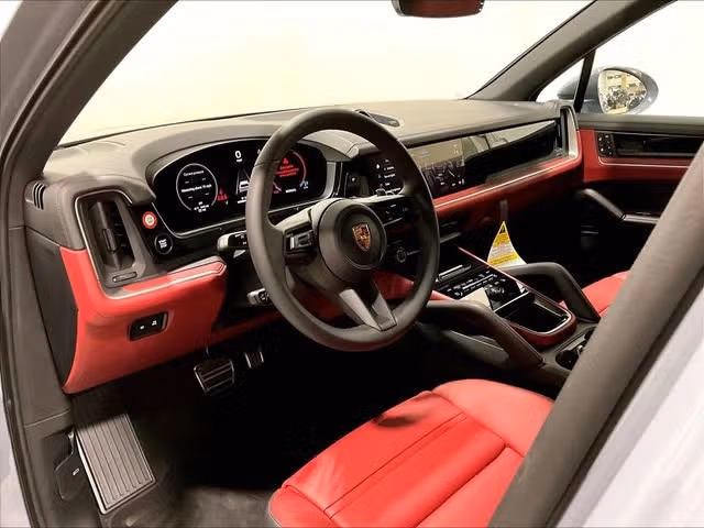 2026 Porsche Cayenne S - Photo 27