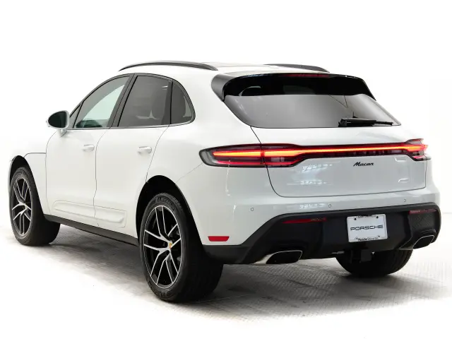 2025 Porsche Macan Base - Photo 22