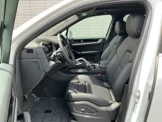 2026 Porsche Cayenne Base - Photo 37