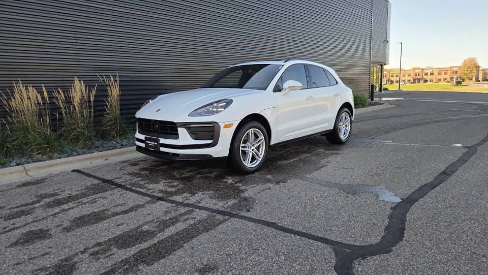 2026 Porsche Macan T