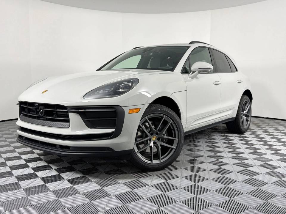 2026 Porsche Macan