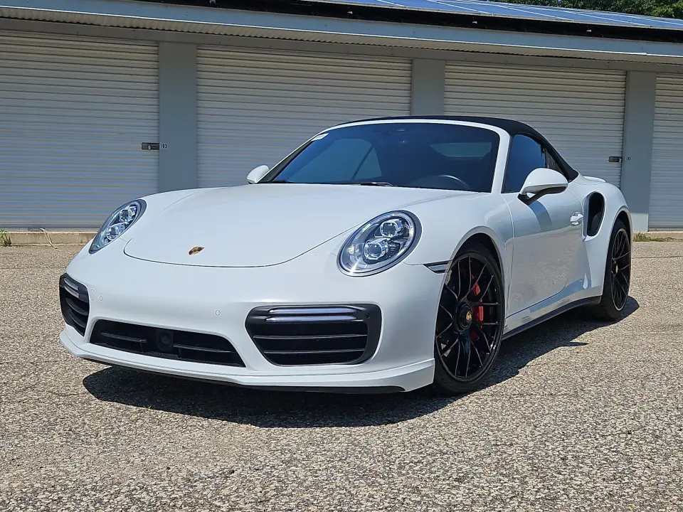 2019 Porsche 911 Turbo S - Photo 7