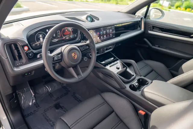 2026 Porsche Cayenne Base - Photo 30