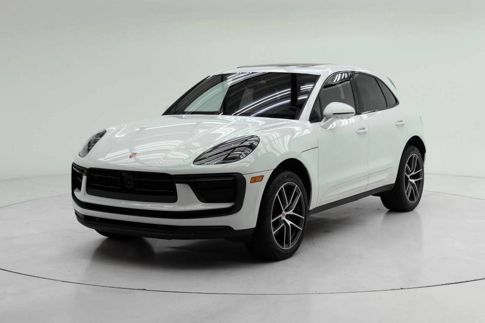 2026 Porsche Macan