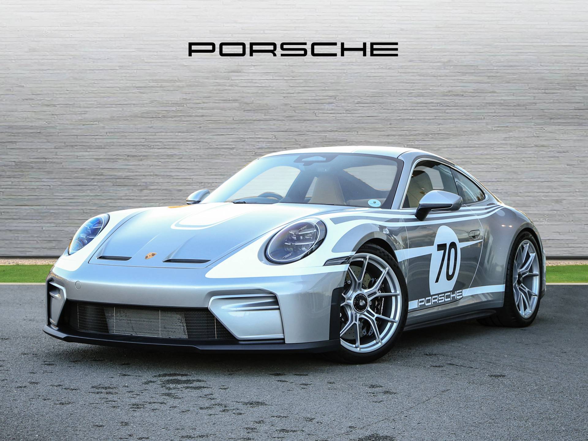 911 GT3 Touring, photo 2 of 38