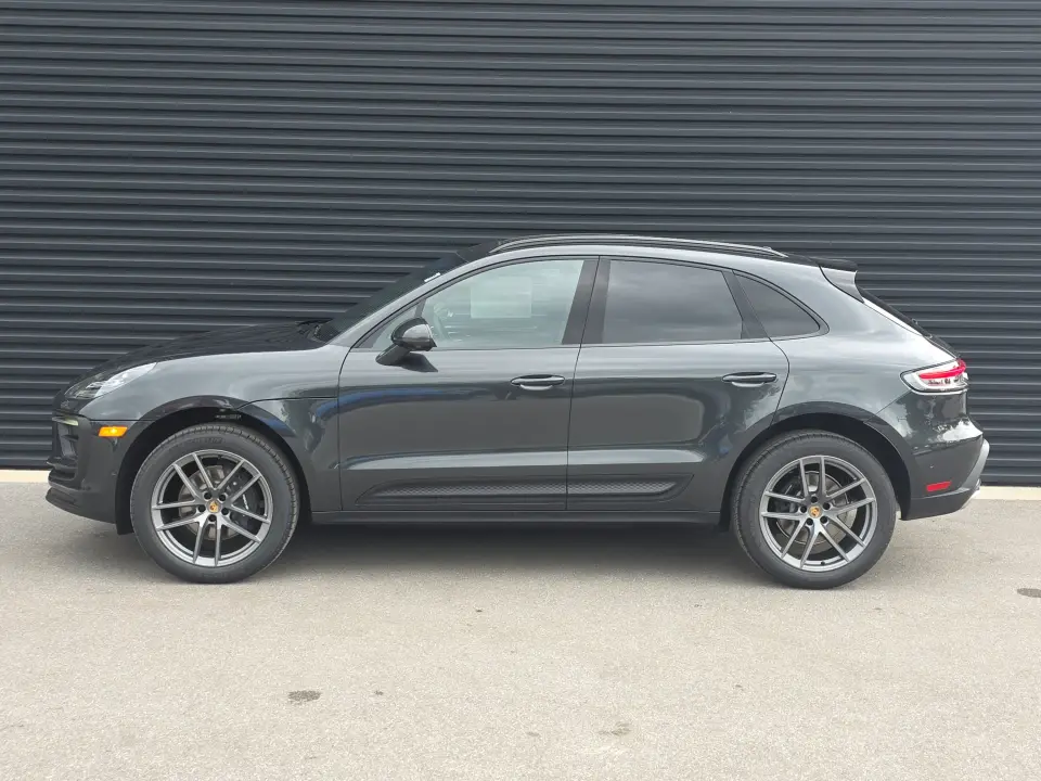2026 Porsche Macan Base - Photo 15