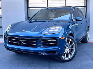 2024 Porsche Cayenne -'s photo