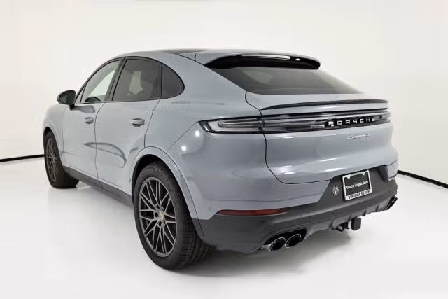 2026 Porsche Cayenne Coup S - Photo 18