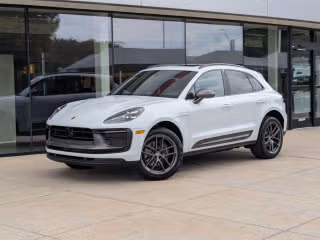 2026 Porsche Macan T's photo