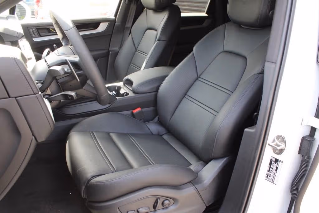 2026 Porsche Cayenne Coup S - Photo 36