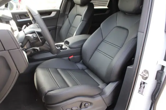 2026 Porsche Cayenne Coup S - Photo 38