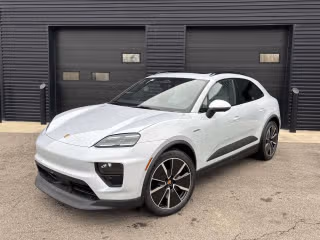 2026 Porsche Macan Macan Electric's photo
