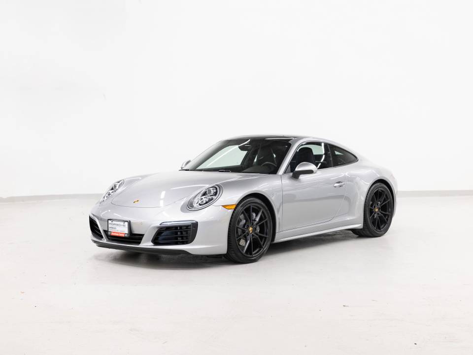 Buy used Porsche 911 Carrera 4 at Porsche Centre Downtown Toronto