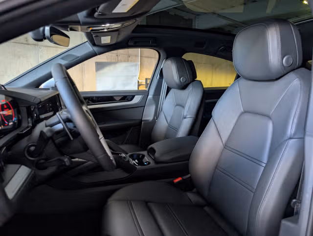 2026 Porsche Cayenne Coup S - Photo 34