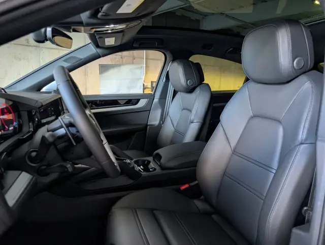 2026 Porsche Cayenne Coup S - Photo 38