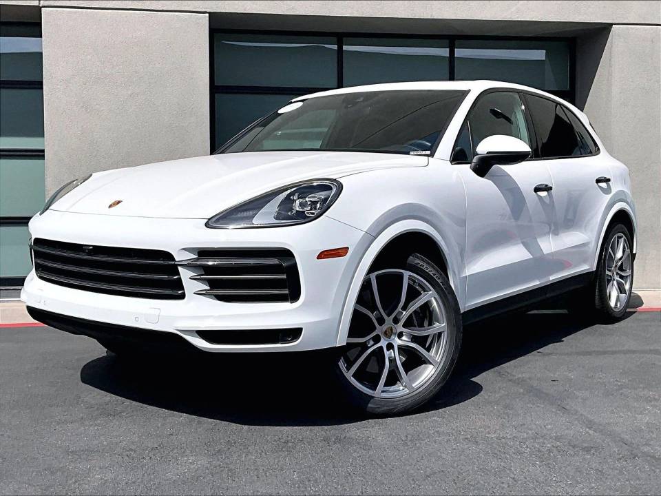 2023 Porsche Cayenne Base