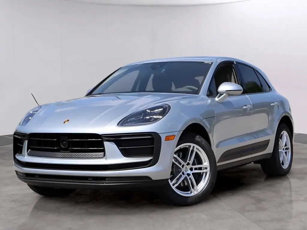 2025 Porsche Macan - Photo 8