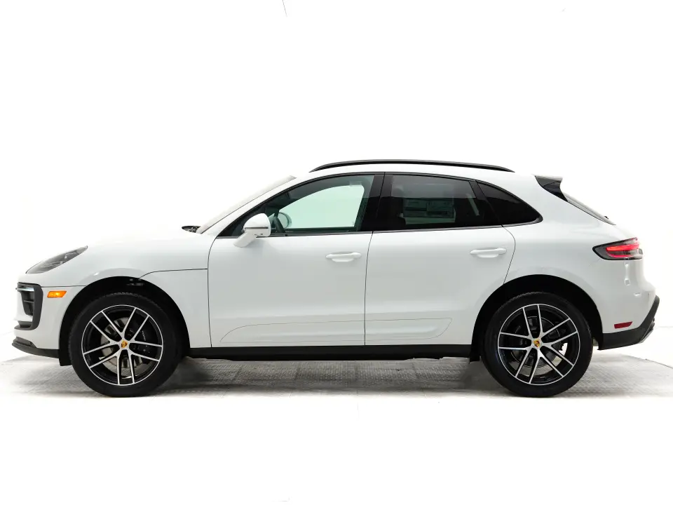 2025 Porsche Macan Base - Photo 15