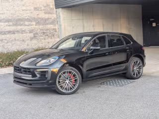 2026 Porsche Macan S's photo
