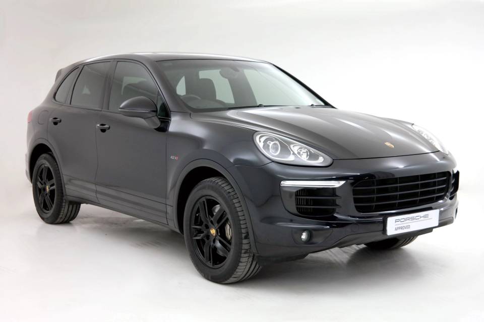 Buy used Porsche Cayenne S Diesel at Porsche Centre Cape Town