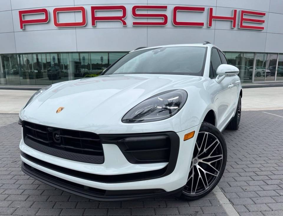 2026 Porsche Macan
