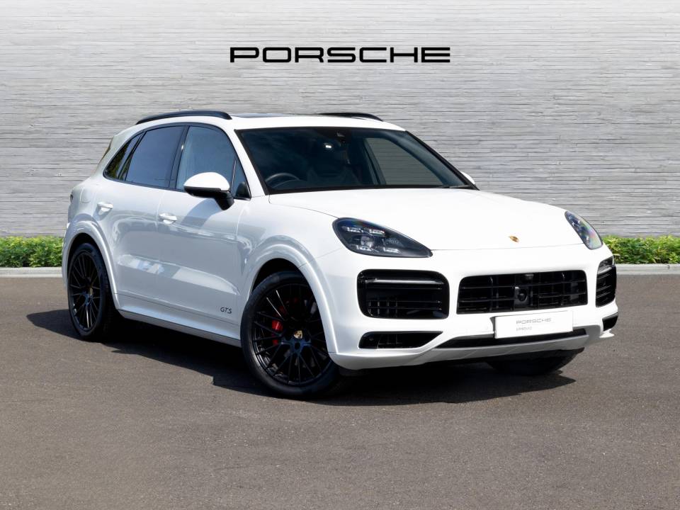 2023 PORSCHE CAYENNE